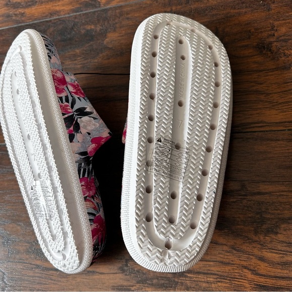 Mudd, Women Slides - Picture 9 of 10